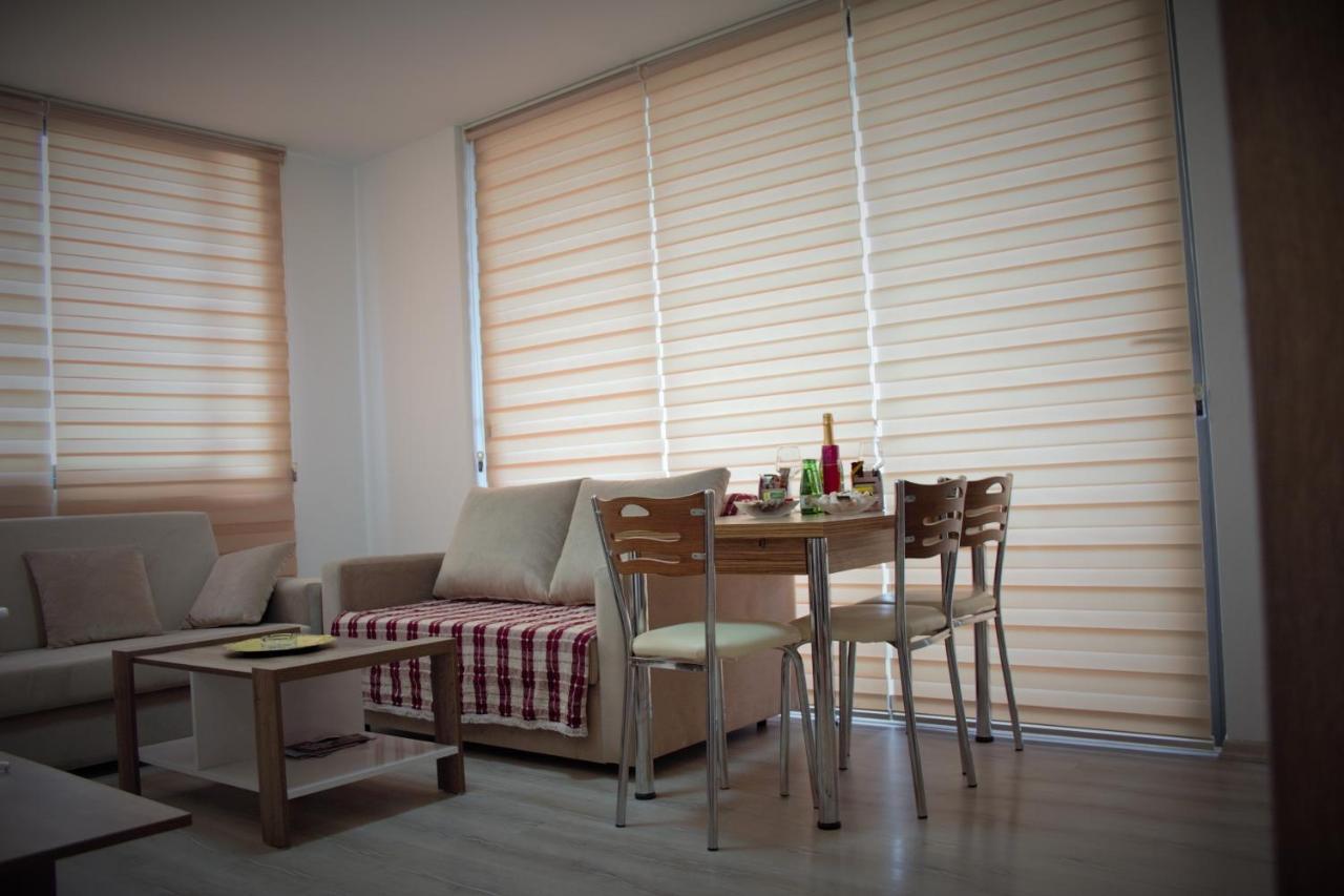 Uptown Holiday App & Pool Daily Rental Contactless Check In & Check Out Famagusta  Zewnętrze zdjęcie