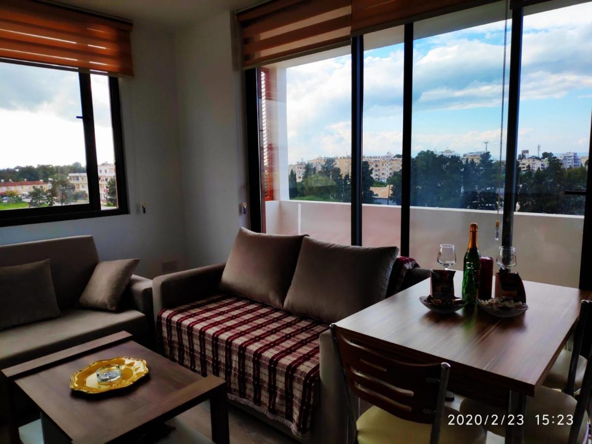 Uptown Holiday App & Pool Daily Rental Contactless Check In & Check Out Famagusta  Zewnętrze zdjęcie